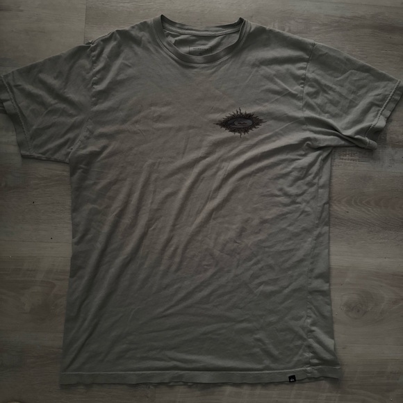 Quiksilver men’s T-shirt (Size XL) - Picture 1 of 4